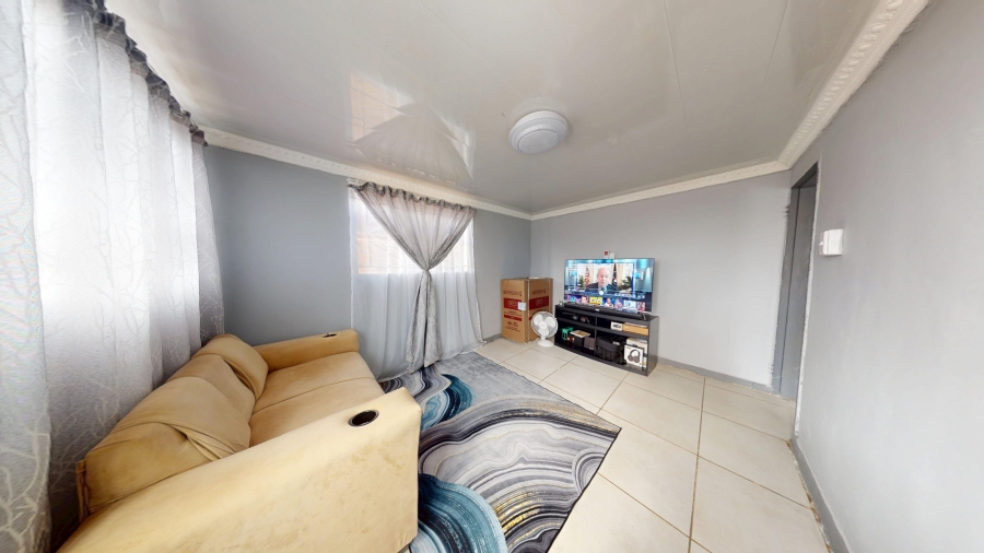 2 Bedroom Property for Sale in Mohadin North West